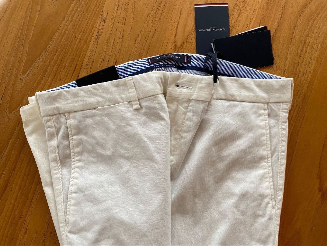 Tommy Hilfiger Hosen: Tommy Hilfiger Chinos - Slim Fit – Neu und originalverpackt aus Zürich von Grothschild 2