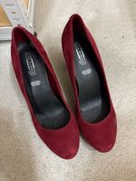 Rote Pumps