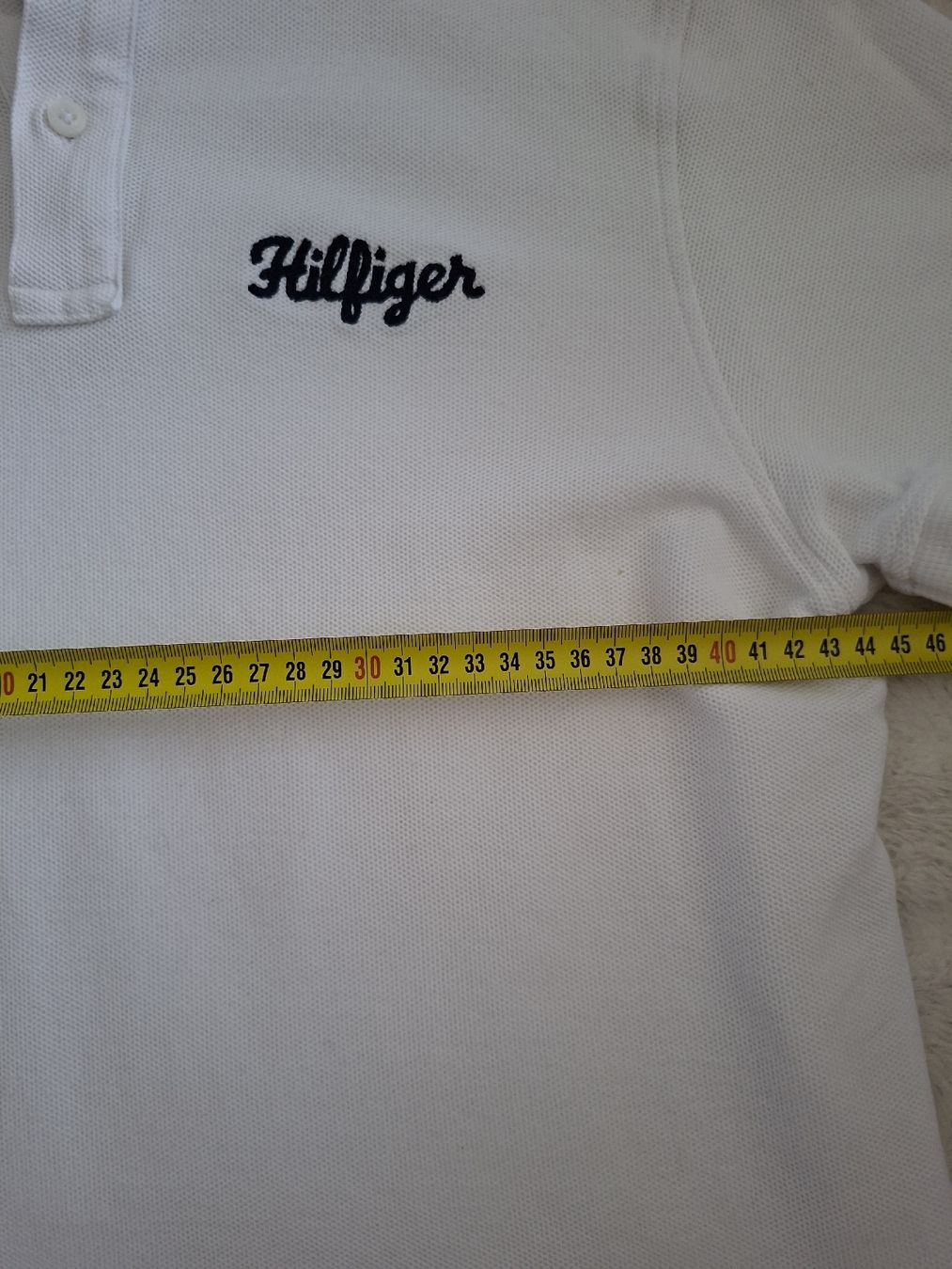 Tommy Hilfiger Magliette Polo: Polo Tommy Hilfiger blanc taille M regular fit – Usato da Renens VD venduto da ser_j2fn 4