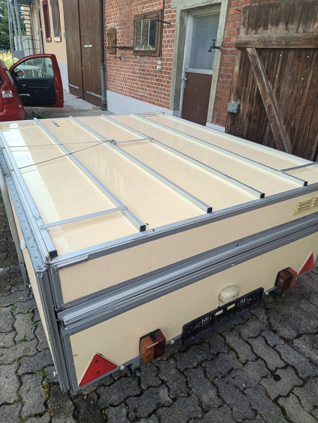 Mobilhome: Wohnwagen Rapido Confort – Usato da Wallisellen venduto da techta 4