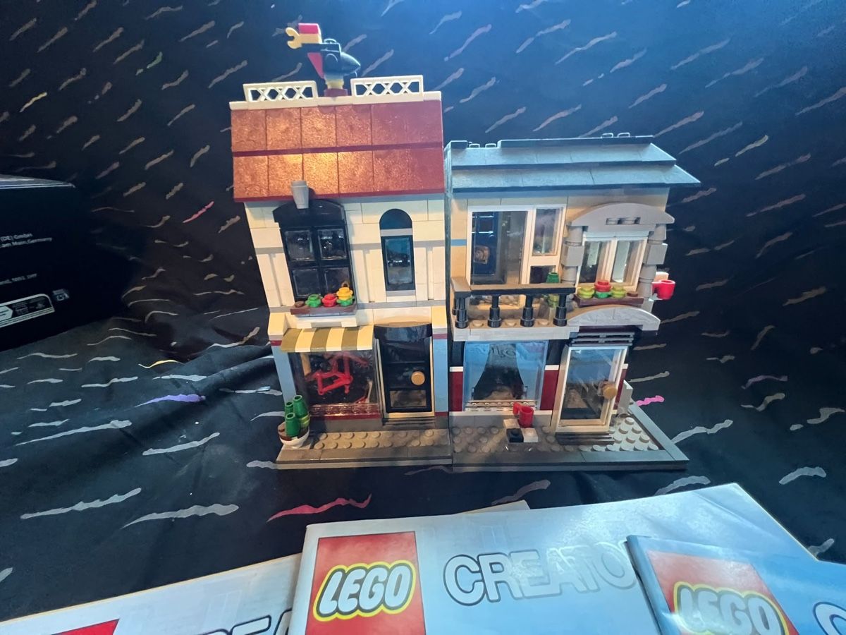 Baukästen: LEGO Creator  2 Häuser mit Anleitung – Gebraucht aus Wattwil von Weinachtsmann