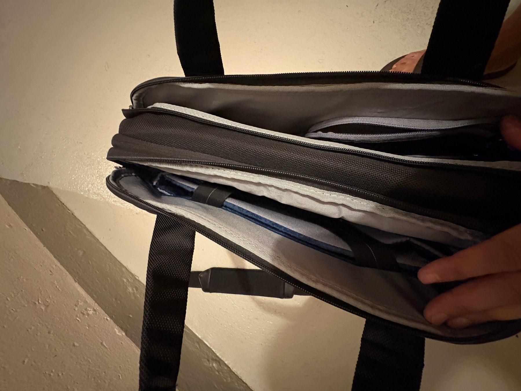 Samsonite Sacs: Samsonite Laptoptasche / Umhängetasche Schwarz – D'occasion à Gravesano par ric_dime 2