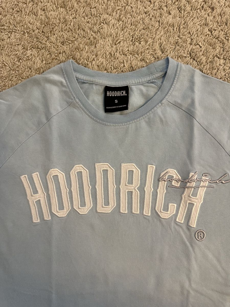 T-shirt: HOODRICH Tshirt (S) – Usato da Walchwil venduto da Ser_y8w5 1