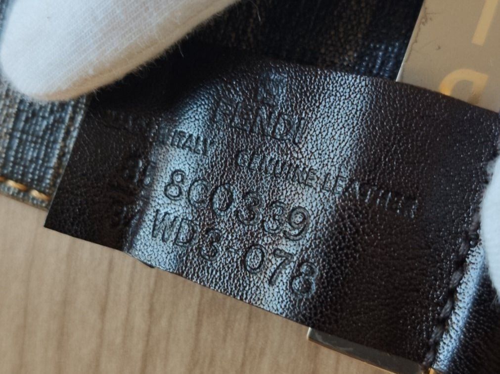 Fendi Cinture: Fendi FF reversible unisex belt – Usato da Zug venduto da LindaManga 8