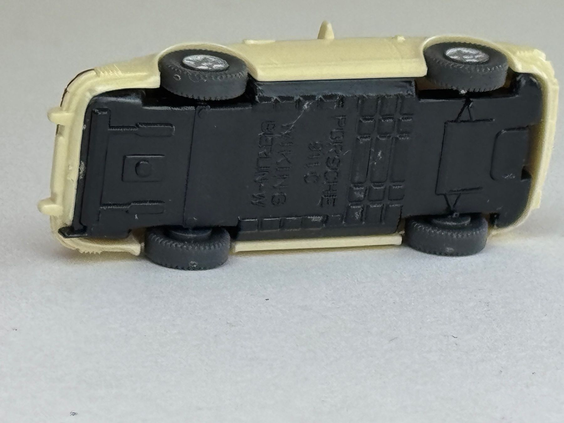 Wiking Modellini d'auto: Porsche 911 C Coupe  h-beige – Usato da Elm venduto da Wikmtz 2