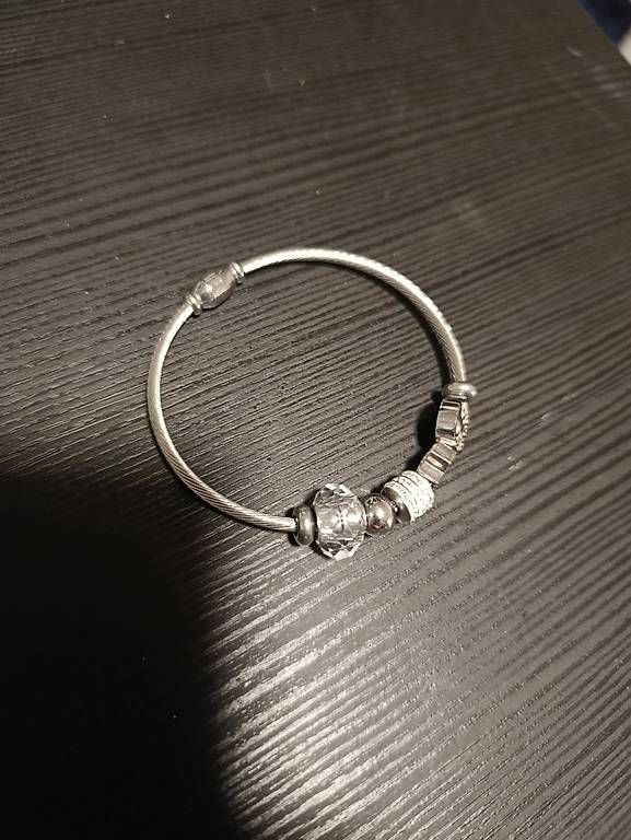 Bracciali & Braccialetti: Armband mit verschiedenen Perlen – Usato da Altstätten SG venduto da sin_2ml6 2