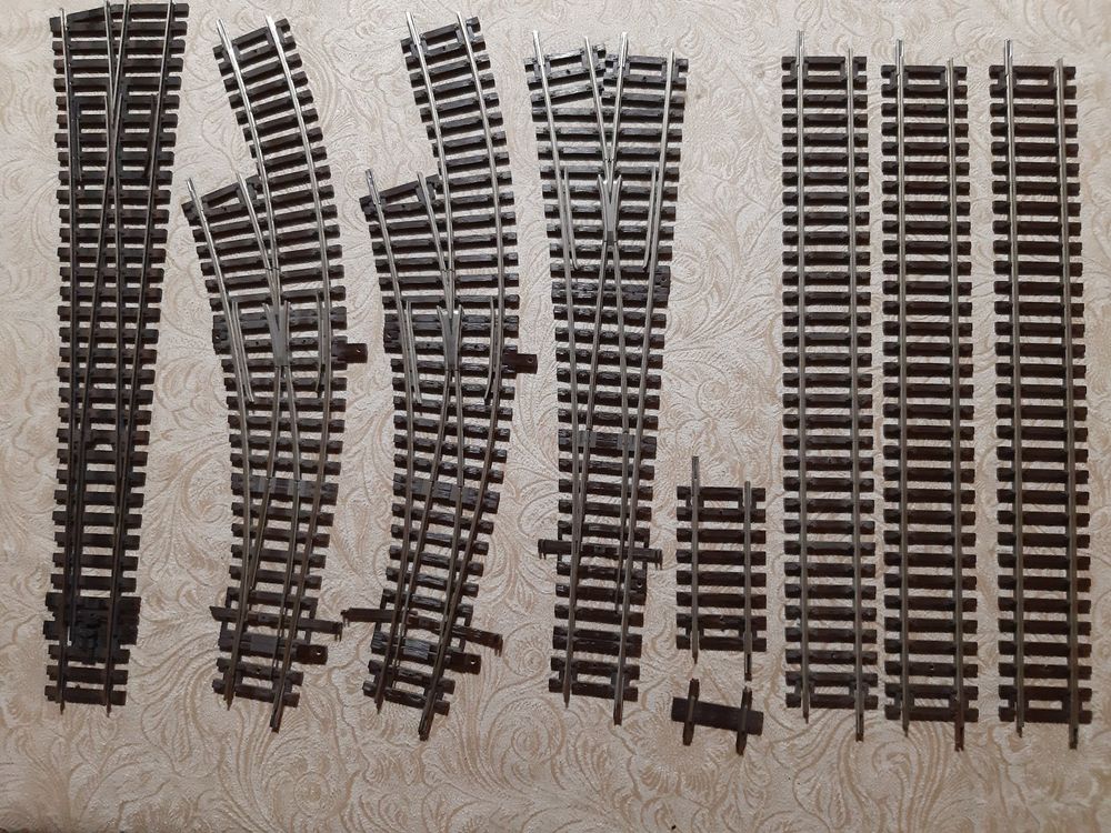 Roco Line 2,1 mm H0 Weichen Schienen (Gebraucht) in Bibern SH für CHF ...