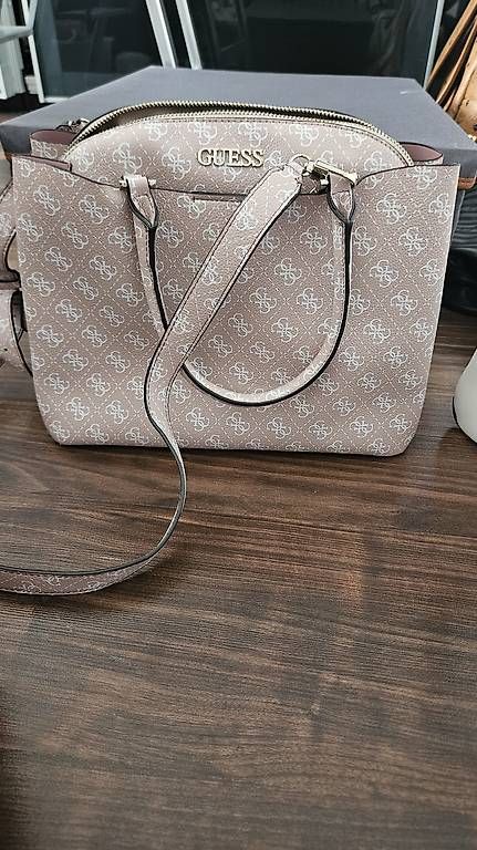 Borse da donna: Guess Tasche – Usato da Amriswil venduto da dga_b9vw