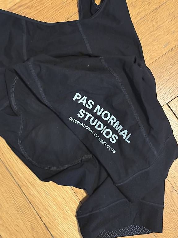 Pas Normal Studios Pantaloni: Cuissard PAS NORMAL Defend L – Usato da Lausanne venduto da Sirimaz 2