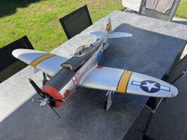 RC Flugzeug P-47 Thunderbolt silber