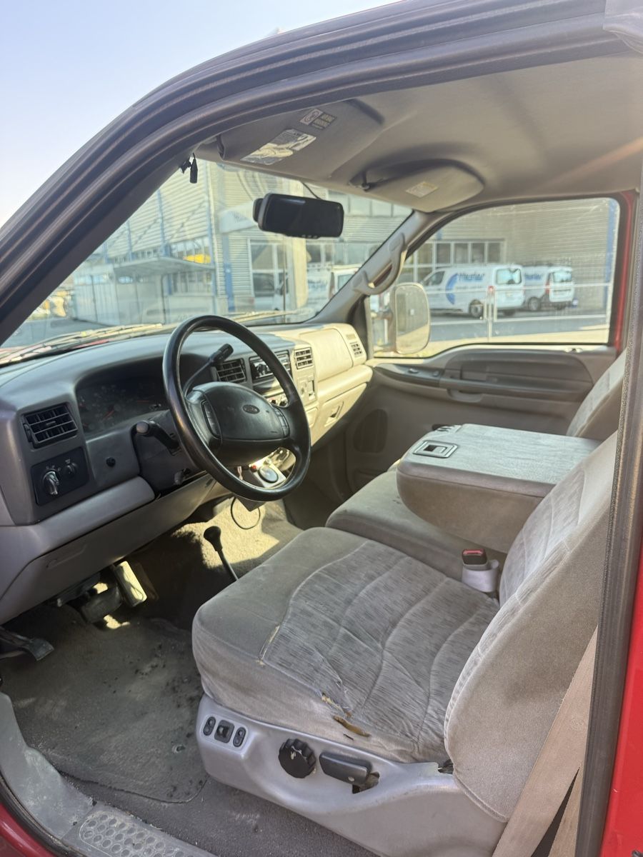 Ford (Usa) Autos: Ford F250 – D'occasion à Eichberg par Weder236 6