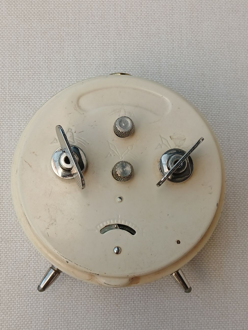 Junghans Orologi da terra & Orologi da parete: Junghans Bivox Mechanical Alarm Clock. – Usato da St-Cergue venduto da gar_x2b7 3