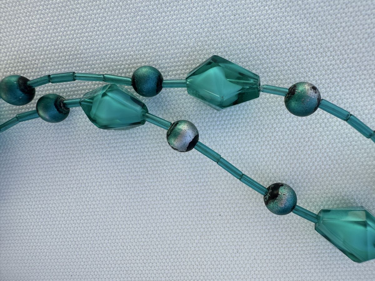Catenine: Halskette mit Glasperlen 2-reihig – Usato da Waltenschwil venduto da aussieb. 2