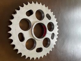 Ducati DUC Kettenrad 38 Zähne Z=38 ALU 748 / 916  OEM NEU Or