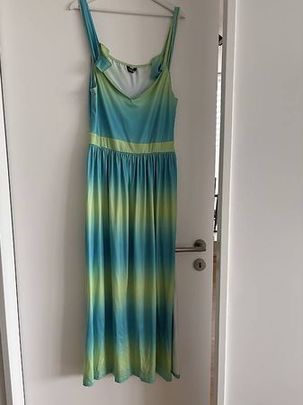 Grün-gelbes Maxikleid  Grösse M