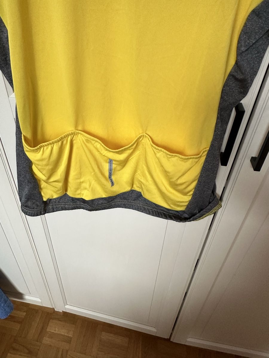 Canottiere & Pantaloni: Maillot de vélo Rukka – Usato da Savagnier venduto da Pivovar2 2