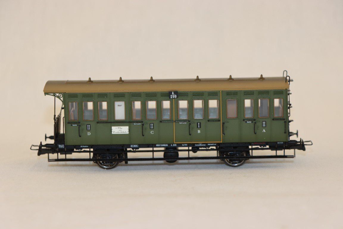 Brawa Modelleisenbahnen: Brawa Abteilwagen (6112-6114) – Neu (gemäss Beschreibung) aus Bäriswil BE von WWYN-Liquidationen