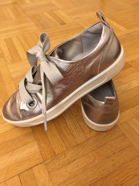 Ecco Scarpe da donna: Sneaker "ecco" Gr. 39-40, Leder! – Nuovo (secondo la descrizione) da Walenstadt venduto da ricamul 5