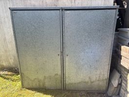 Metallschrank