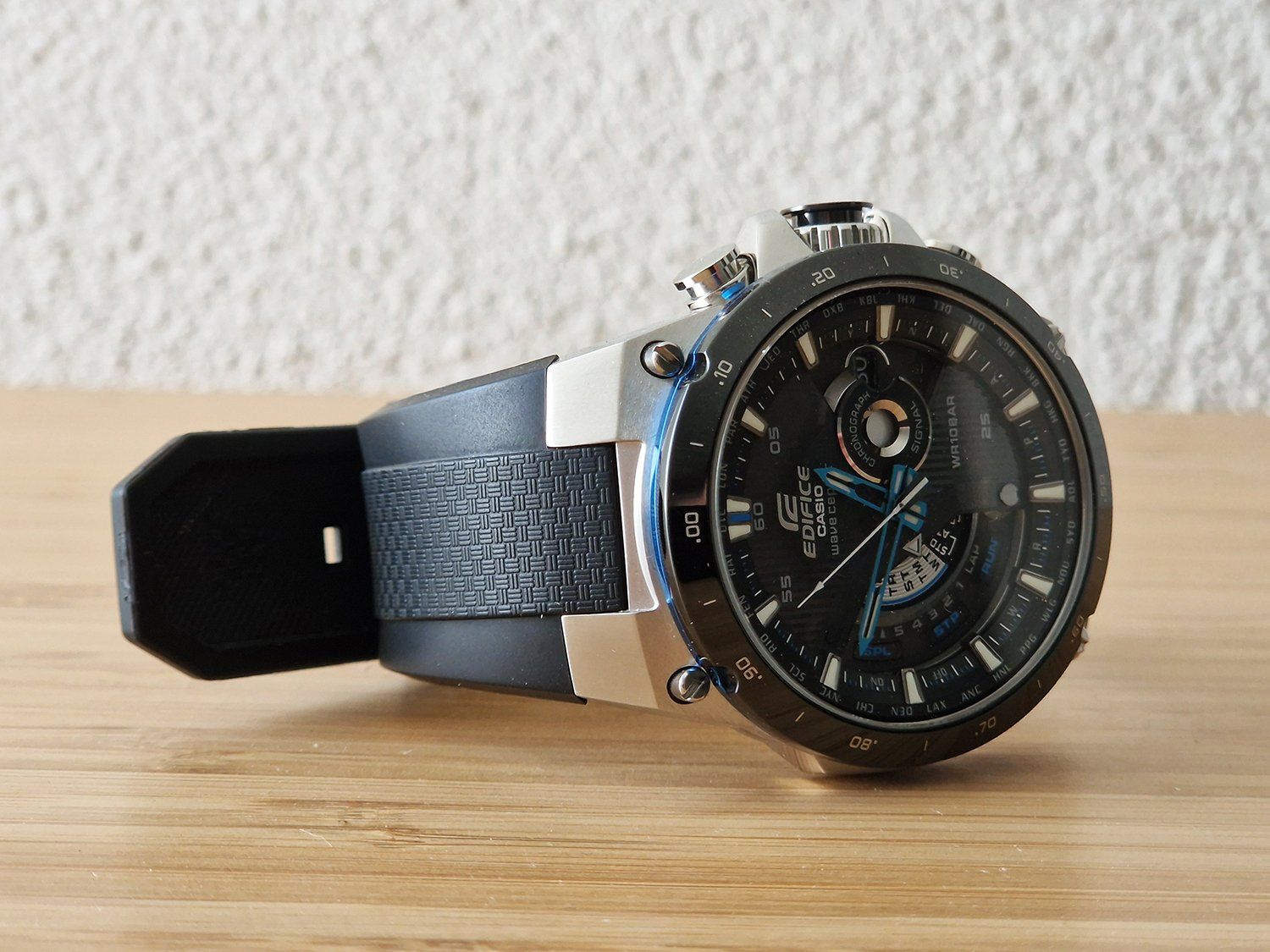 Edifice Uhren: Casio Edifice EQW A1000B – Neu (gemäss Beschreibung) aus Dulliken von legacybuyer 1