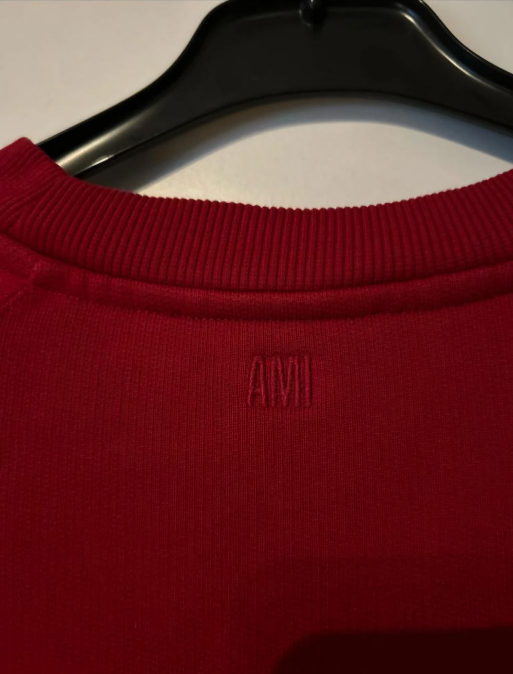 Maglioni & Felpe: AMI Paris Sweater Gr. S Rot  – Usato da Hagendorn venduto da mar_b8zk 6