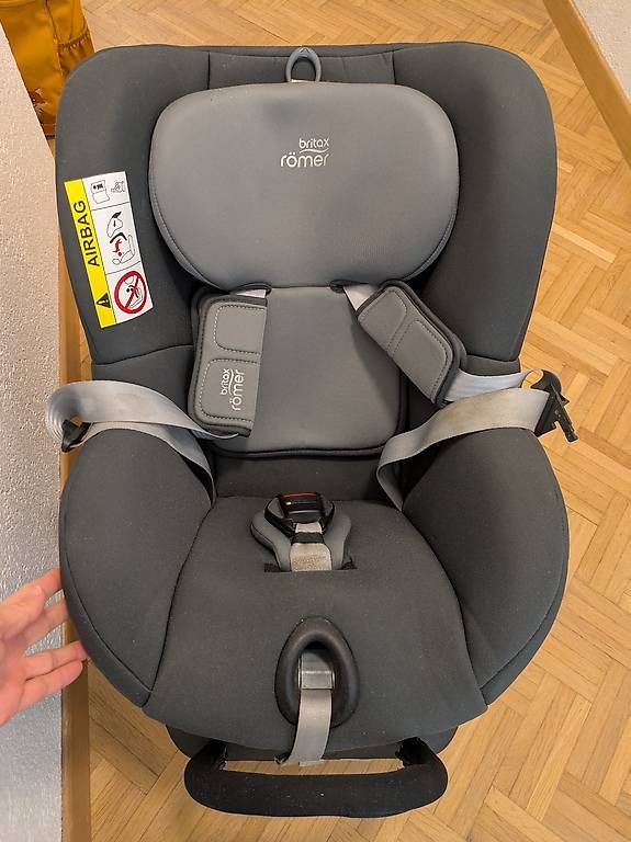 Seggiolini per auto: Britax Römer Dualfix 2 R – Usato da Zürich venduto da fra_rgh5