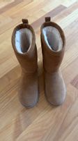 Original UGG boots ungetragen (Neupreis 249 CHF)