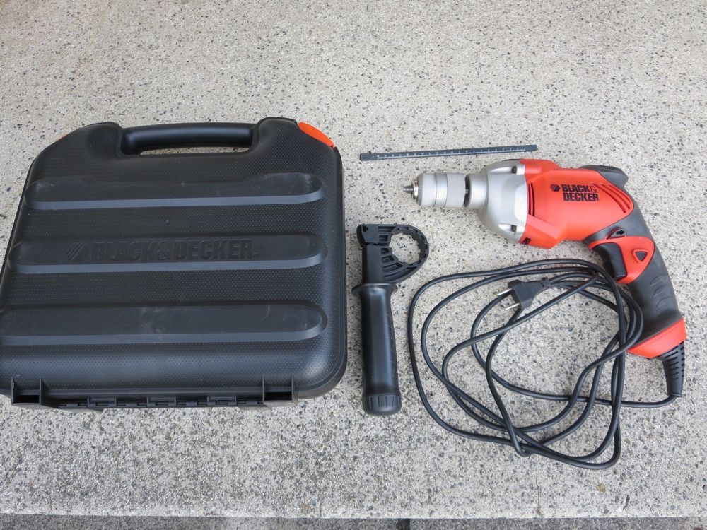 Black & Decker Schlagbohrmaschine 730 Watt Bohrmaschine (Gebraucht) in ...
