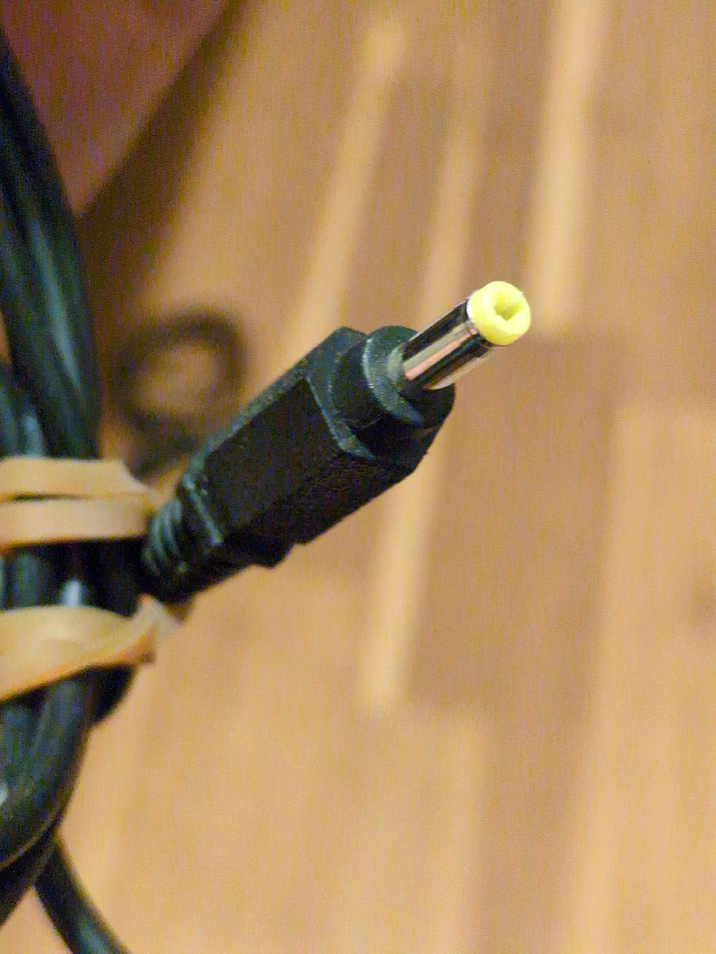 Ladegeräte: Philips-Netzteil (Modell ADPV26A) – Gebraucht aus Zürich von balin777 2
