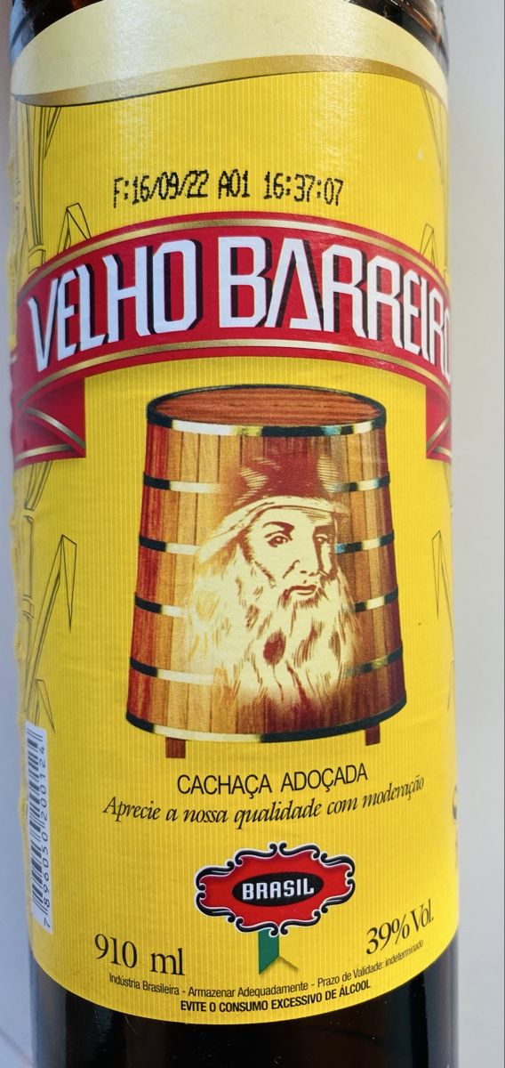 Bevande alcoliche: CAIPIRINHA Cachaça Velho Barreiro litro – Usato da Malters venduto da Kuettel1 2