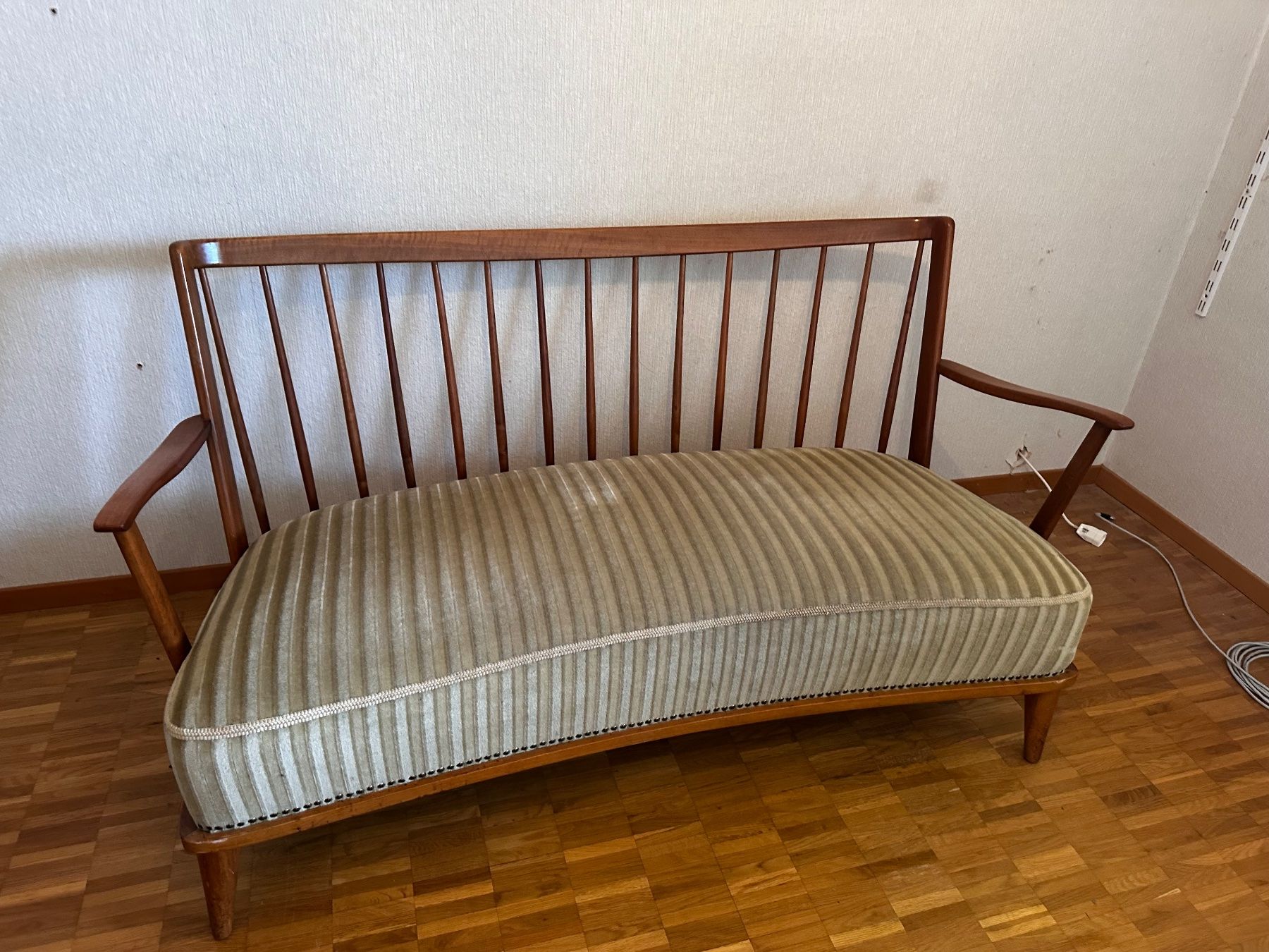 Divani: Couch gebraucht, super zustand Gold-Grün – Usato da Winterthur venduto da Bruhag68 1