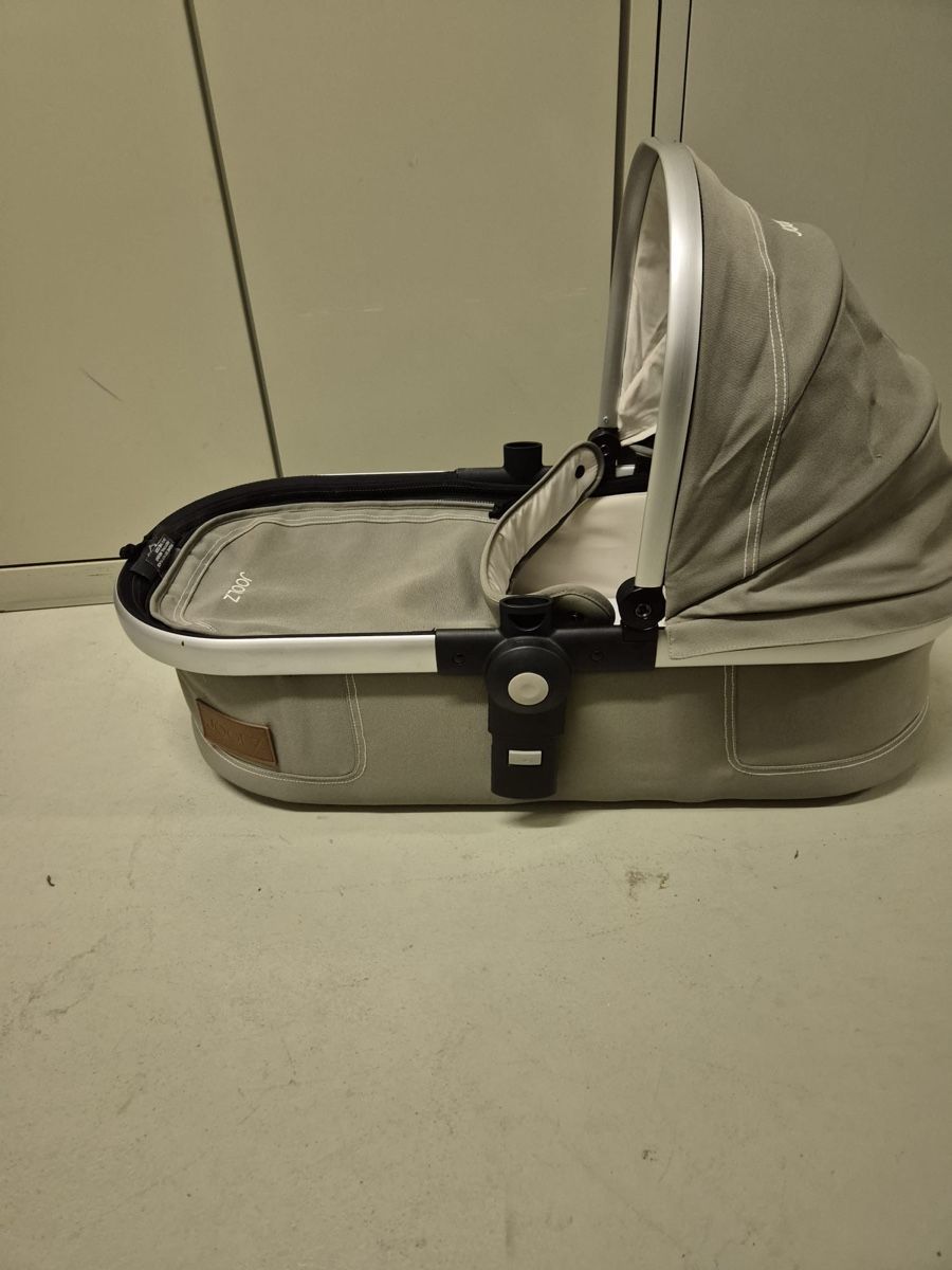 Joolz Carrozzine: Joolz Kinderwagen inkl Babywanne – Usato da Uetikon am See venduto da officelight 2