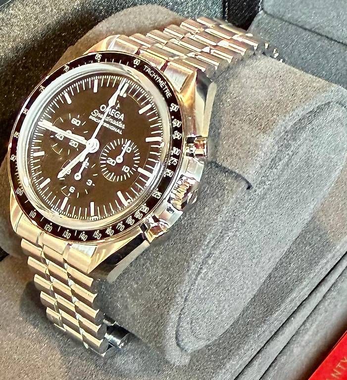 Uhren: Omega Speedmaster  Neu & ungetragen – Gebraucht aus Seengen von Jasminnasic1234567