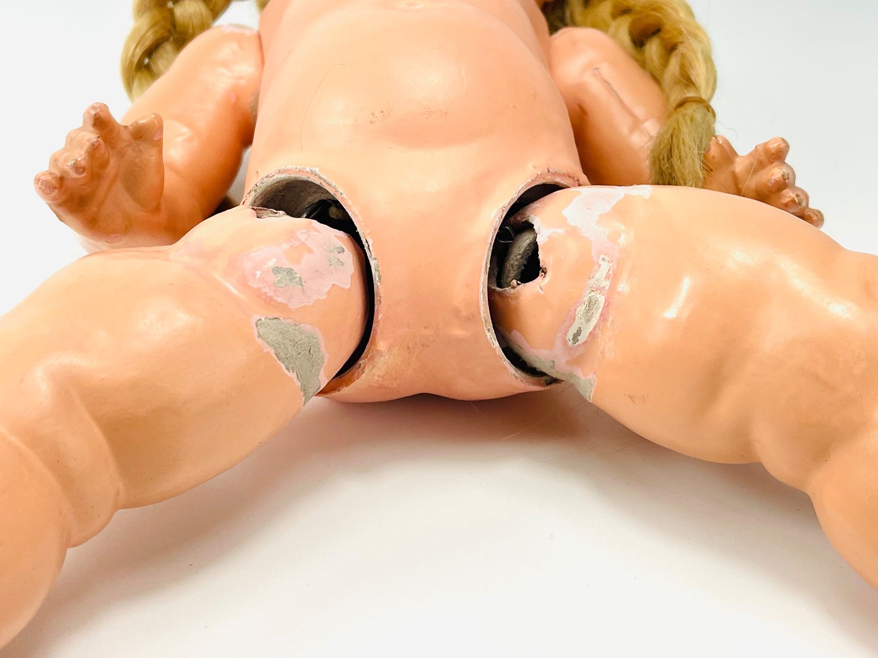 Puppen: Antike Puppe mit blonden Zöpfen – Gebraucht aus Zürich von Arche_Brockenhaus 7