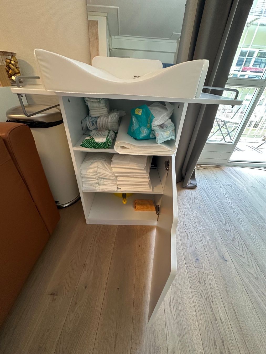 Fasciatoi & Accessori: Wickelkommode Weiss mit integriertem Fach – Usato da Winterthur venduto da ski_ryq7 2