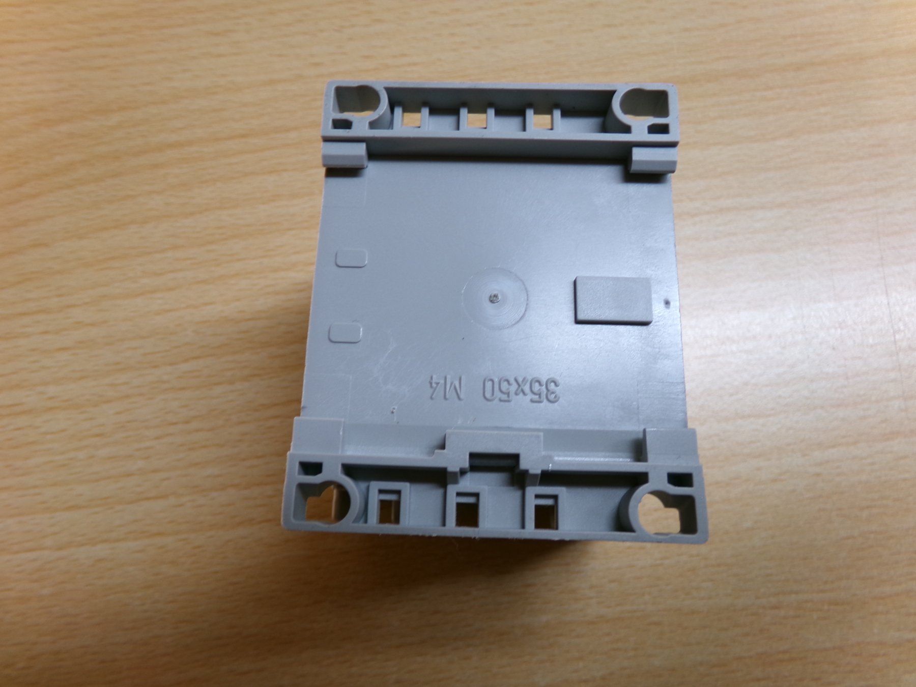 Elektronikbauteile: Kleinschütz 24VDC AB K12-10 – Gebraucht aus Hombrechtikon von Maloev17 5