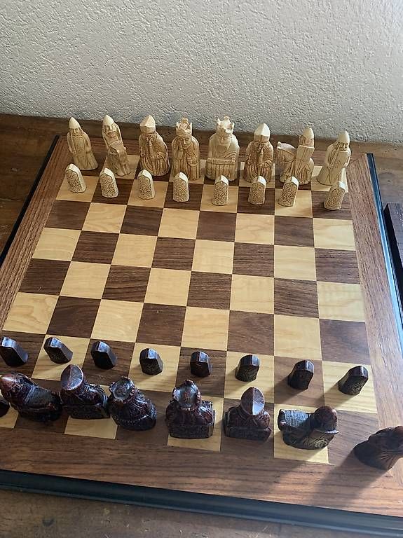 Giochi: Jeu d' échecs "Île de Lewis" – Usato da Montreux venduto da Barber_Swiss_Vintage 1