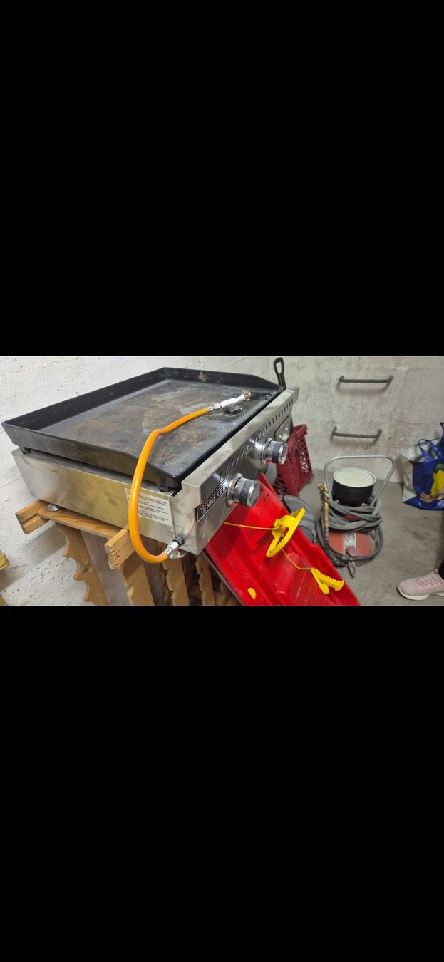 Grills: tennker Gas Grill – Gebraucht aus Zürich von Fisnik012