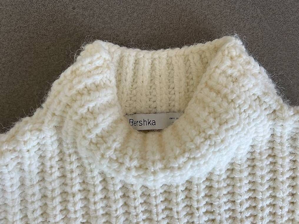 Bershka Maglioni & Felpe: Pullover offwhite Gr. S Bershka – Nuovo (secondo la descrizione) da Oberrohrdorf venduto da Augustus5 4