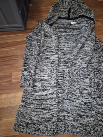 Damen Strickjacke cardigan Grösse S neuwertig k15