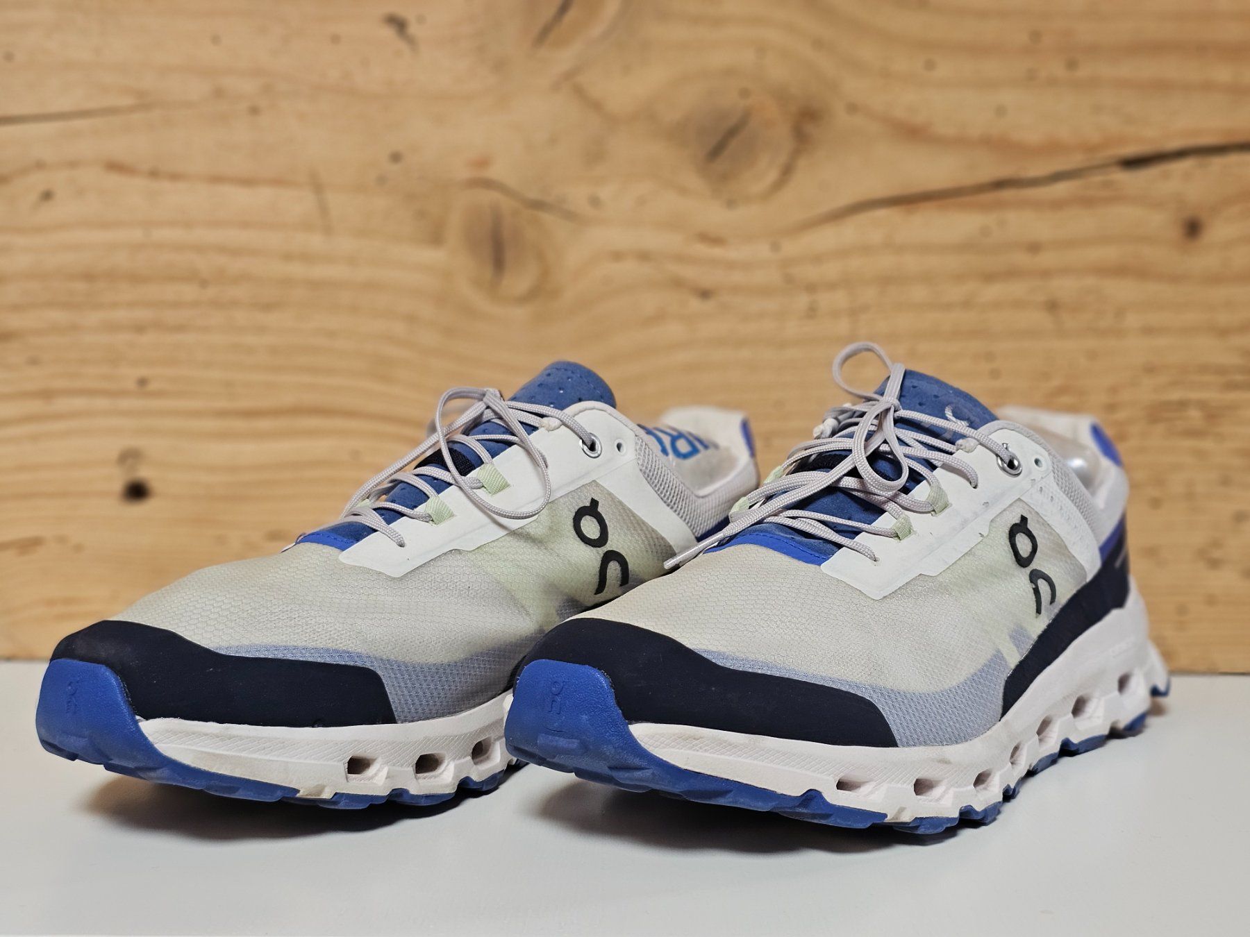 On Scarpe da uomo: On Running Sneaker Cloudvista – Usato da Grund b. Gstaad venduto da luisfruela 1