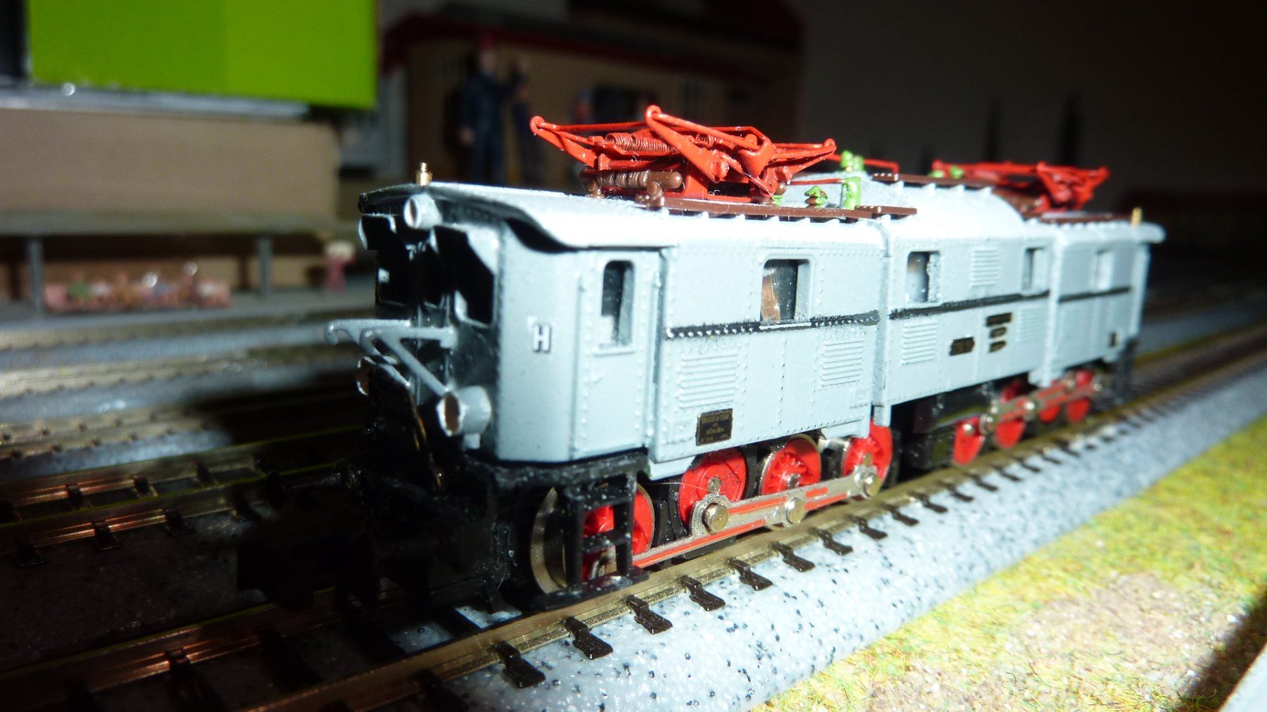Roco Modellini di ferrovie: SPUR N ROCO DRB E91 15 DIGITAL, FARBE GRAU – Usato da Uznach venduto da train50 3