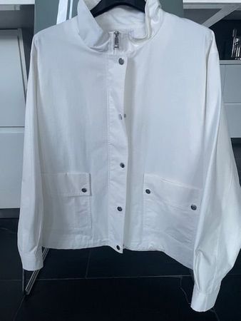 NEUE JACKE  von CARACTÈRE, Grösse 38, NP 209.90