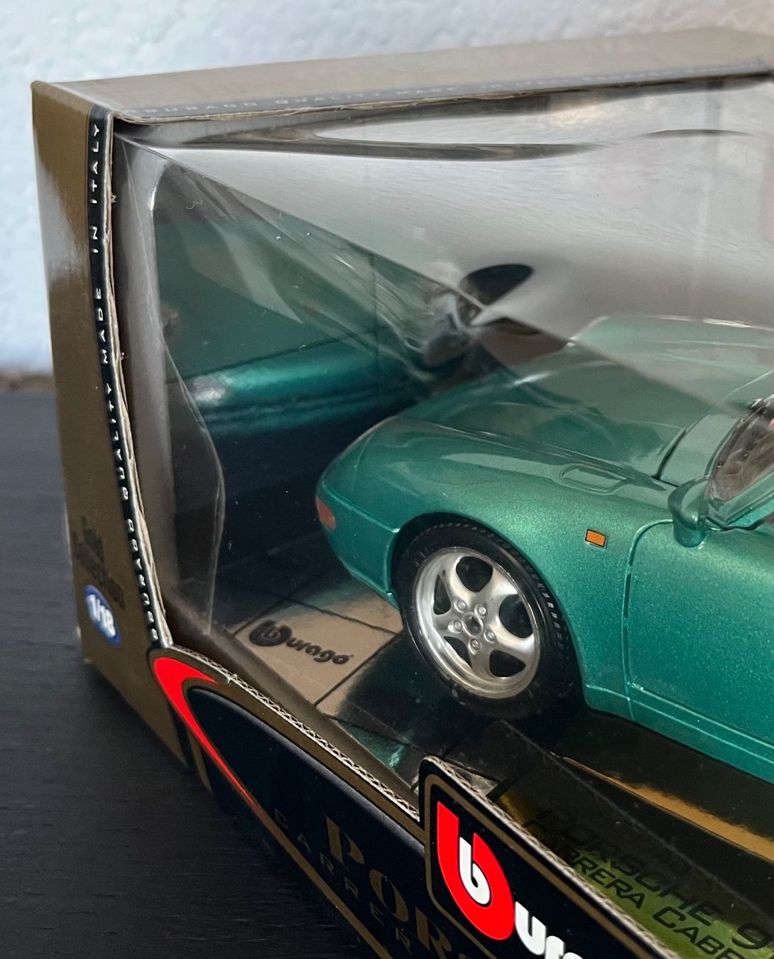 Porsche Modellautos: Porsche 911 Carrera Cabriolet '94 1:18 – Gebraucht aus St-Cergue von ncu_t267 7