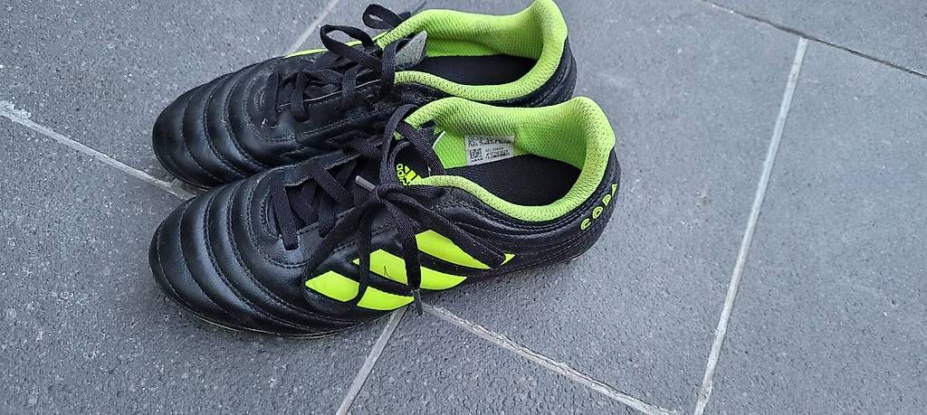 Adidas Scarpe per ragazzi: chaussure de foot Adidas point. 34 – Usato da Ste-Croix venduto da kar_9x7w 1