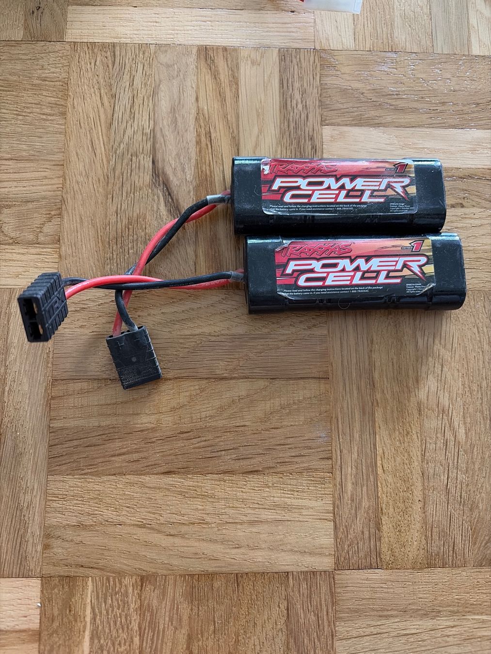 Traxxas RC Modellbau: Traxxas Aku im doppelpack gebraucht – Gebraucht aus Gossau ZH von Daniela710