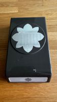 Stampin Up / Handstanze "Blütenmedallion" / A