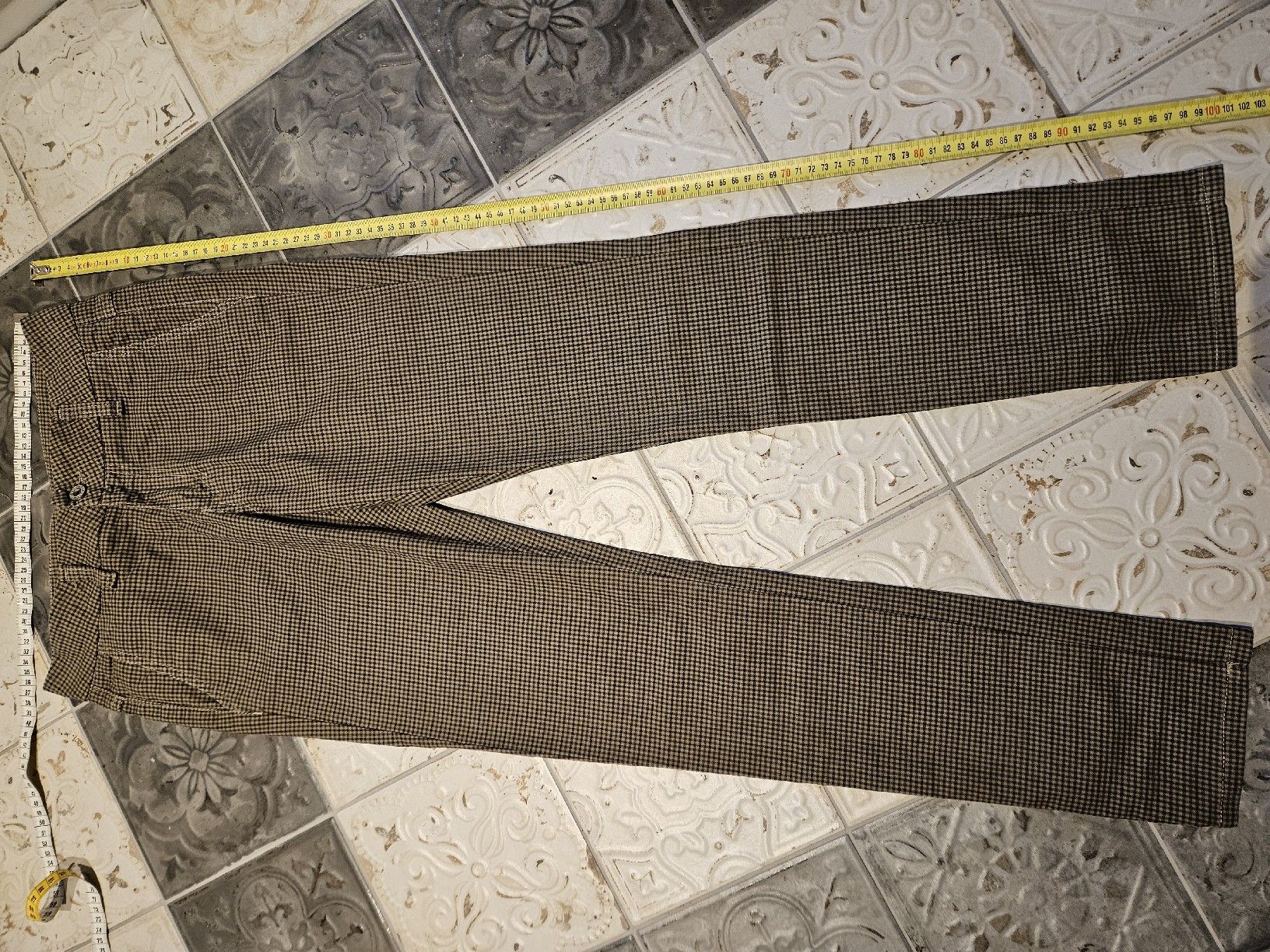 Pantaloni: Damen Hose gr. 36 – Usato da Plasselb venduto da Mabischer