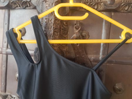 NEUES MÄDCHEN BADEKLEID