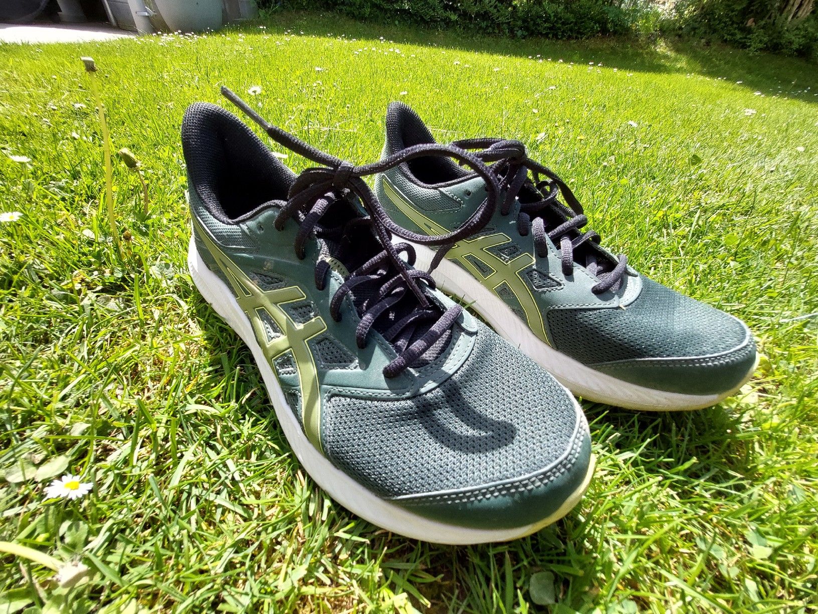 Asics Scarpe da uomo: Asics Laufschuhe, Grün, Grösse 41.5 – Usato da Frauenfeld venduto da sts123